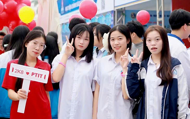 Học viện Công nghệ bưu chính viễn thông xét chứng chỉ IELTS kết hợp học bạ